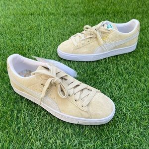PUMA Suede Classic XXI Sneakers - Spring Moss Puma White Suede Shoes Women’s 7.5